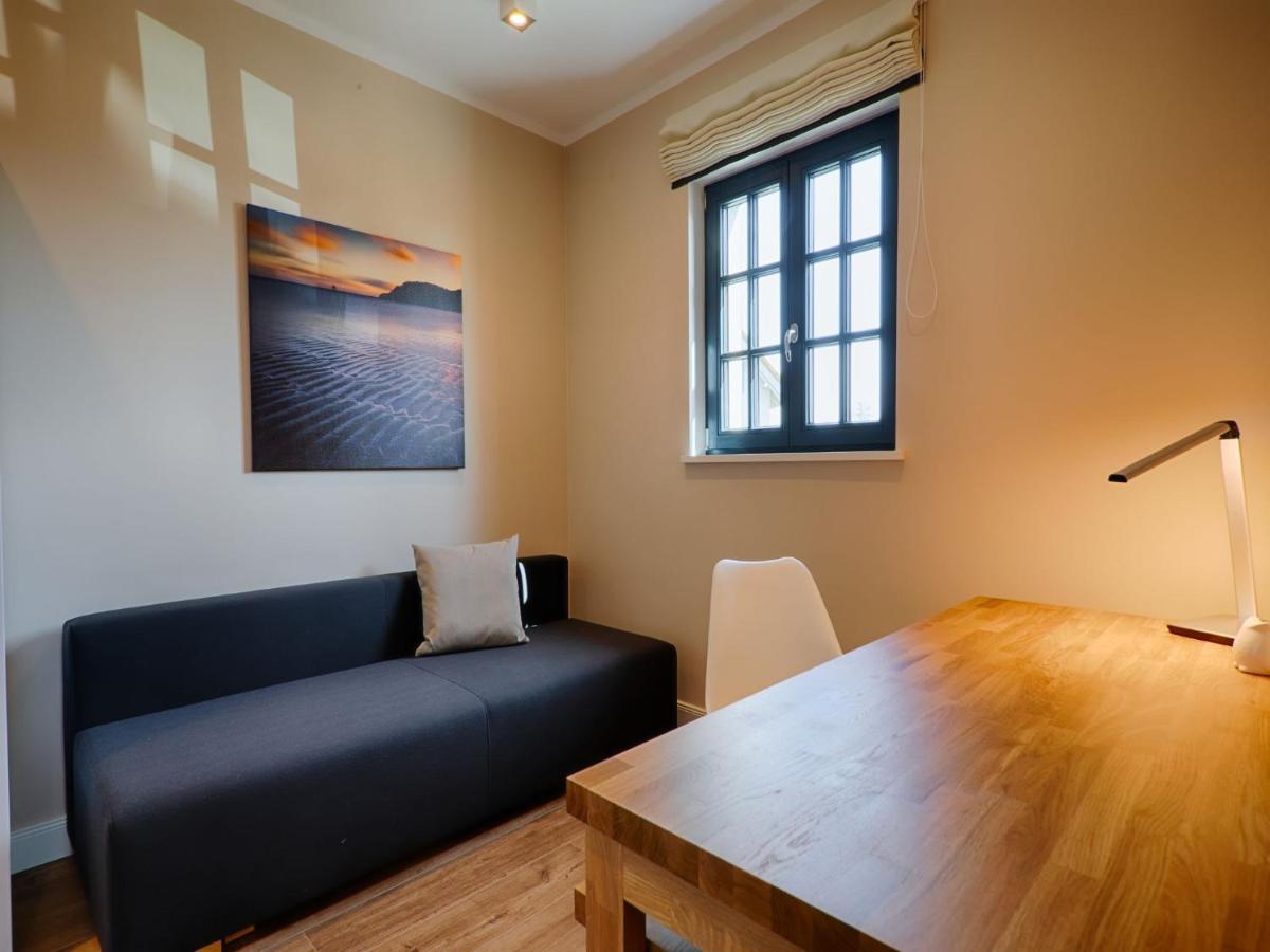 Reetland Am Meer - Luxus Reetdachvilla Mit 3 Schlafzimmern, Sauna Und Kamin F18 Dranske Exterior foto